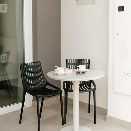 001 Higos Boutique Singular Aparthotel