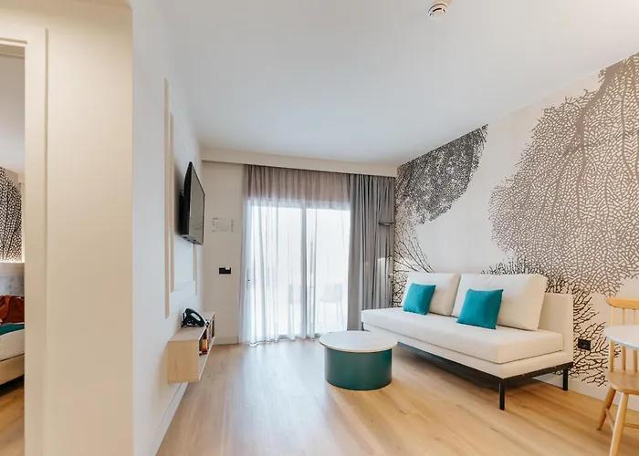 R2 Higos Apart Otel