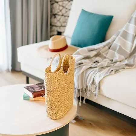 R2 Higos Apartahotel